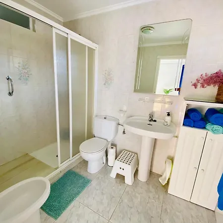 Apartamento Sunny Penthouse Close To Everything *